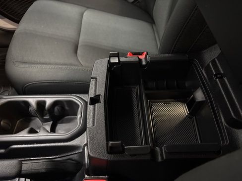 Used 2019 Jeep Wrangler Unlimited Sahara w/ Cold Weather Group image 12