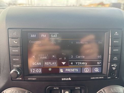 Used 2018 Jeep Wrangler Unlimited Sport S image 16