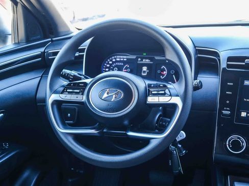 Used 2023 Hyundai Santa Cruz SE AWD/4WD image 17