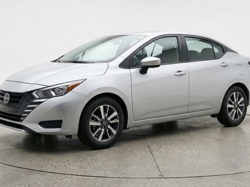 Used 2025 Nissan Versa SV FWD image 3