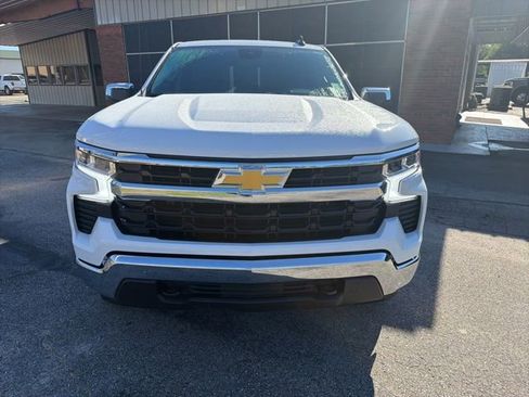 Used 2026 Chevrolet Silverado 1500 LT AWD/4WD image 3