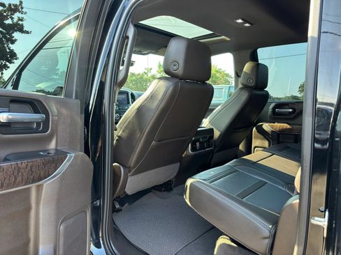 Used 2020 GMC Sierra 2500 Denali w/ Denali Ultimate Package AWD/4WD image 25