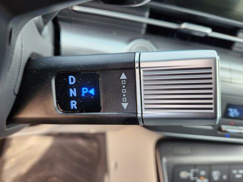 Certified 2024 Hyundai Kona Limited image 13