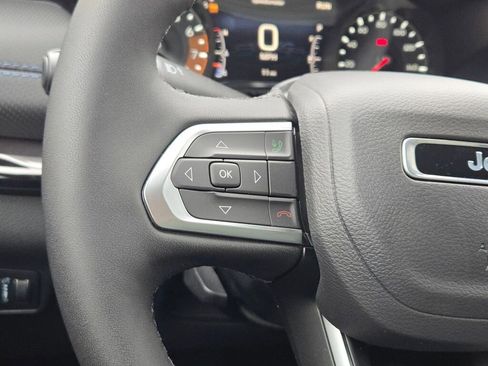 New 2026 Jeep Compass Latitude image 29