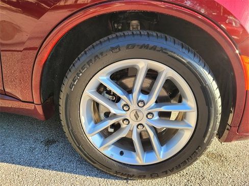 Used 2023 Dodge Durango GT image 27