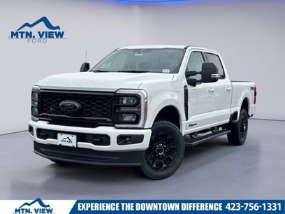 New 2026 Ford F250 Lariat w/ Black Appearance Package