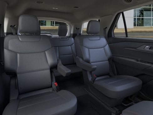 New 2026 Ford Explorer Active w/ Active Comfort Package AWD/4WD image 11