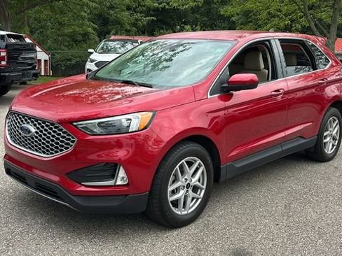 Used 2023 Ford Edge SEL w/ Convenience Package AWD/4WD image 2