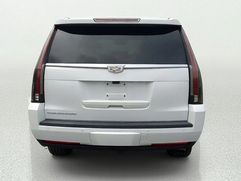Used 2020 Cadillac Escalade ESV Platinum RWD image 6