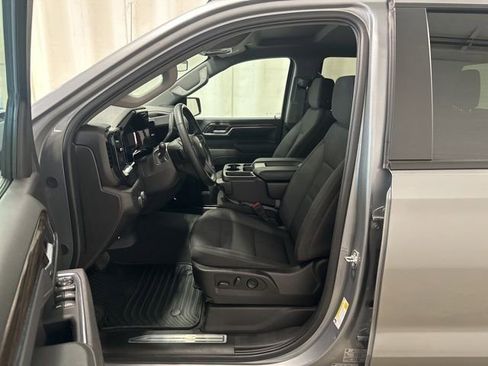 Used 2025 Chevrolet Silverado 1500 LT image 7