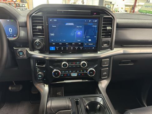 Used 2025 Ford F150 Lariat AWD/4WD image 26