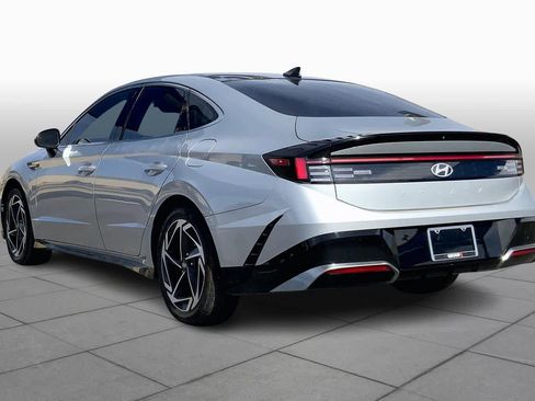 Used 2024 Hyundai Sonata SEL w/ Convenience Package image 12