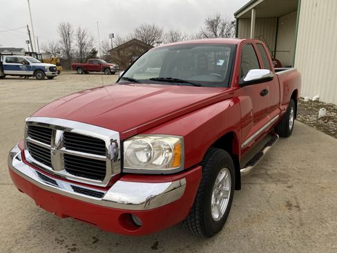 Used 2005 Dodge Dakota Laramie image 10