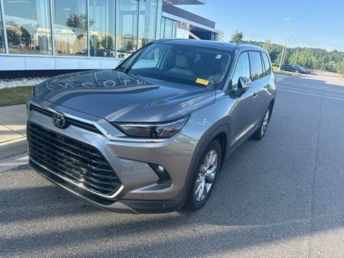 Used 2026 Toyota Grand Highlander AWD Hybrid image 2
