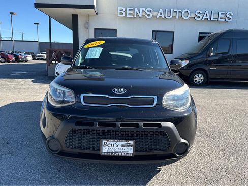Used 2016 Kia Soul FWD image 3