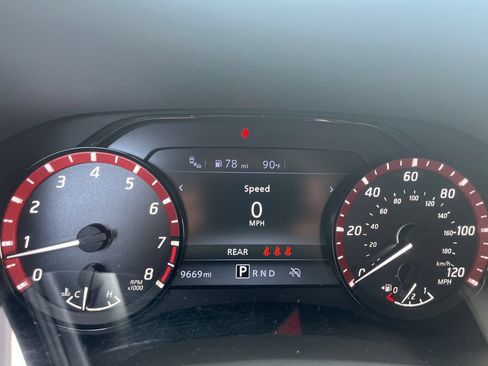 Certified 2025 Nissan Frontier Pro-X RWD image 19