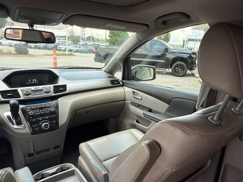 Used 2013 Honda Odyssey Touring image 28