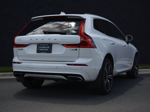 Used 2019 Volvo XC60 T6 R-Design w/ Protection Package Premier AWD/4WD image 7