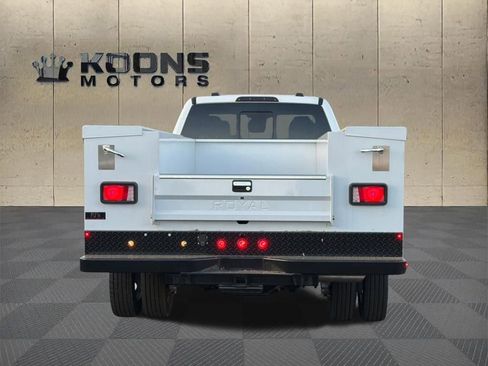 New 2025 Ford F450 XL w/ XL Chrome Package RWD image 7