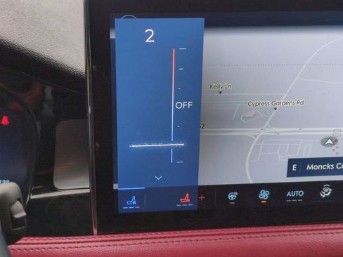 Used 2024 Lincoln Corsair Reserve w/ Equipment Group 201A image 23