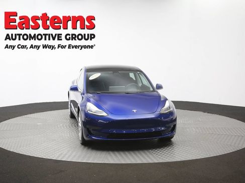 Used 2020 Tesla Model 3 Standard Range RWD image 46