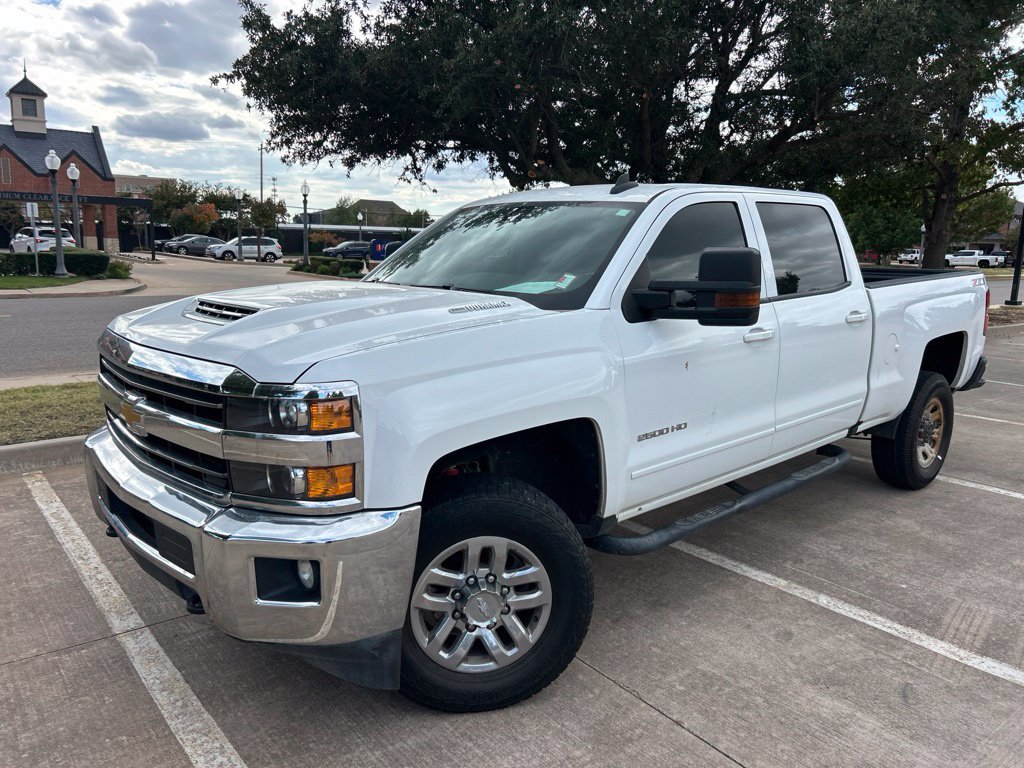 Used 2018 Chevrolet Silverado 2500 LT w/ LT Fleet Convenience Package AWD/4WD image 2