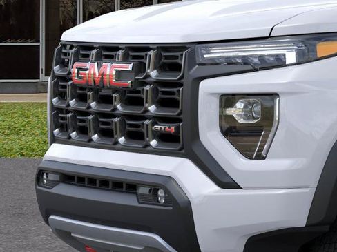 New 2026 GMC Canyon AT4 w/ AT4 Premium Package AWD/4WD image 37