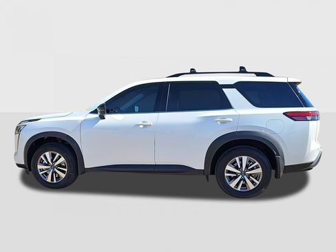 New 2026 Nissan Pathfinder SL FWD image 8