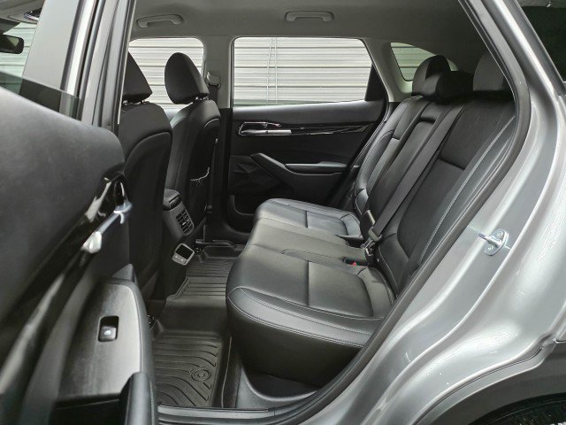 Used 2025 Kia Seltos SX AWD/4WD image 17