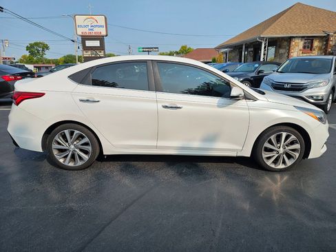 Used 2020 Hyundai Accent Limited image 6