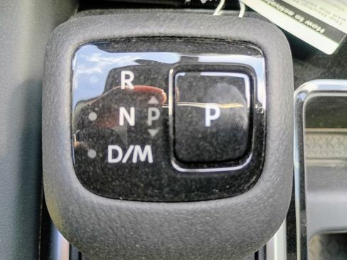 New 2026 Nissan Pathfinder SV image 14