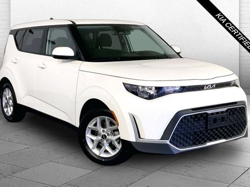Certified 2025 Kia Soul LX w/ LX Technology Package FWD image 1
