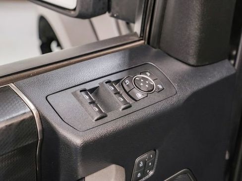 Used 2018 Ford F150 Raptor w/ Equipment Group 802A Luxury image 37