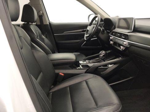 Used 2022 Kia Telluride S image 21