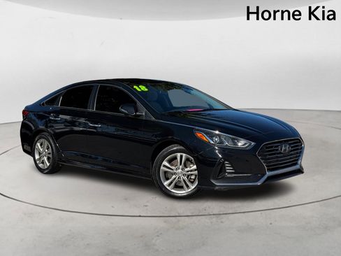 Used 2018 Hyundai Sonata SEL w/ Tech Package 02 image 2