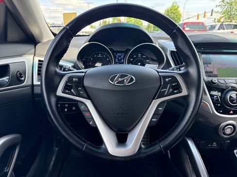 Used 2015 Hyundai Veloster w/ Option Group 03 FWD image 18