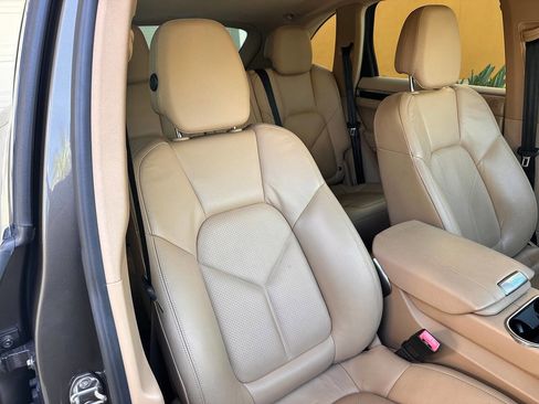 Used 2015 Porsche Cayenne Diesel AWD/4WD image 61