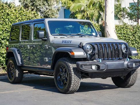 Used 2023 Jeep Wrangler Unlimited AWD/4WD image 3