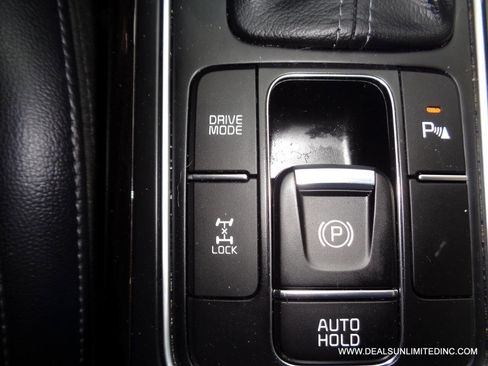 Used 2019 Kia Sorento EX w/ EX Touring Package image 13