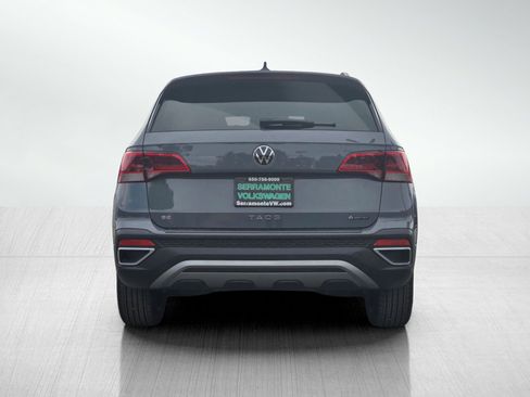 Used 2024 Volkswagen Taos SE image 5