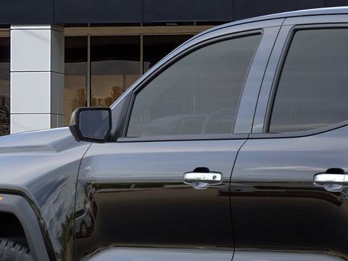 New 2026 GMC Canyon Denali w/ LPO, Denali Black Edition AWD/4WD image 36