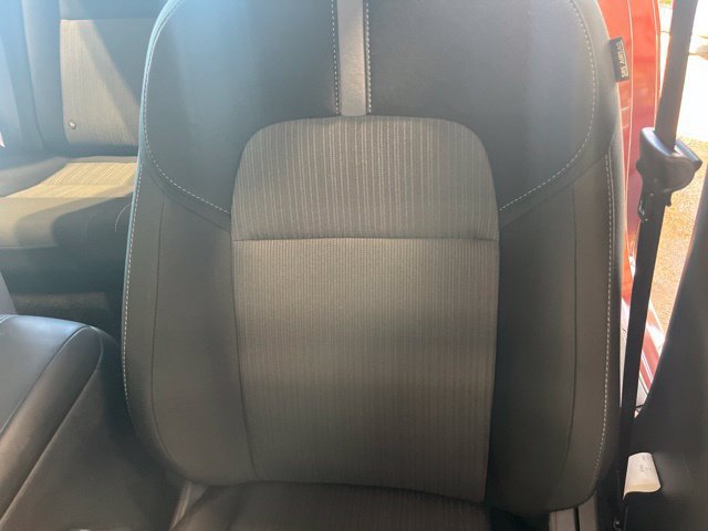 Certified 2025 Nissan Sentra SV FWD image 9