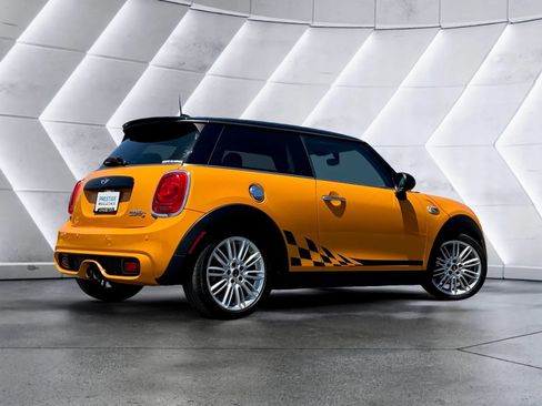 Used 2014 MINI Cooper S FWD image 8