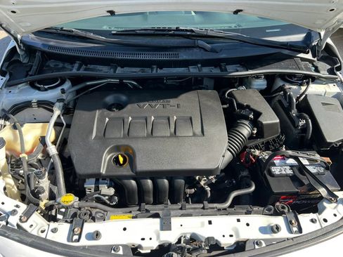 Used 2013 Toyota Corolla LE w/ Premium Pkg FWD image 25