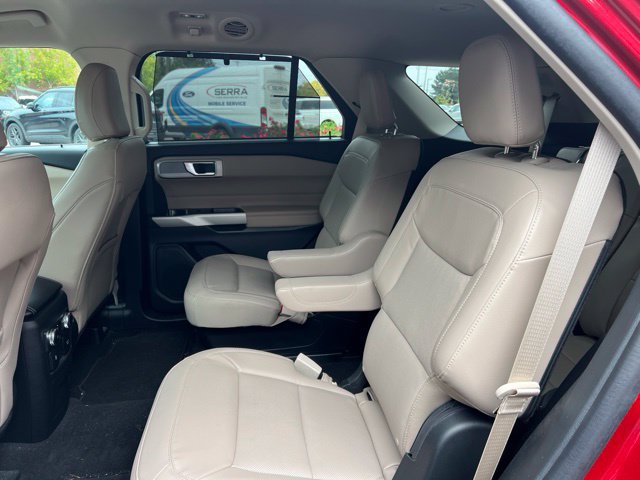 Certified 2024 Ford Explorer Limited w/ Equipment Group 301A AWD/4WD image 20