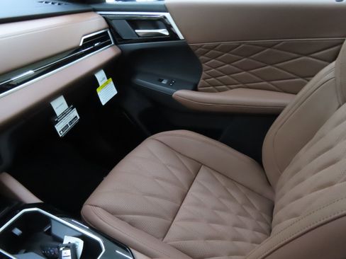 New 2025 Mitsubishi Outlander SEL image 19