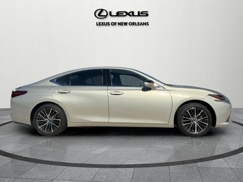 Certified 2024 Lexus ES 350 w/ Premium Package image 9