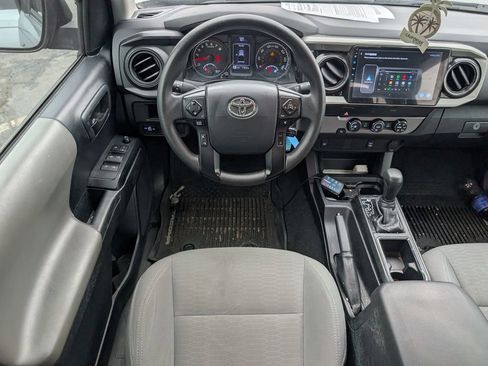 Used 2019 Toyota Tacoma SR w/ SR Convenience Package image 8
