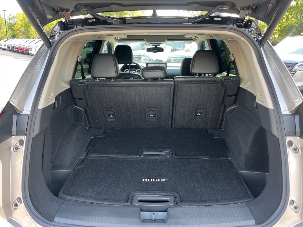 Used 2026 Nissan Rogue Platinum w/ Platinum Premium Package AWD/4WD image 26