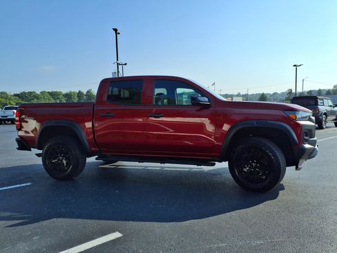 Used 2024 Chevrolet Colorado Trail Boss w/ Technology Package AWD/4WD image 31